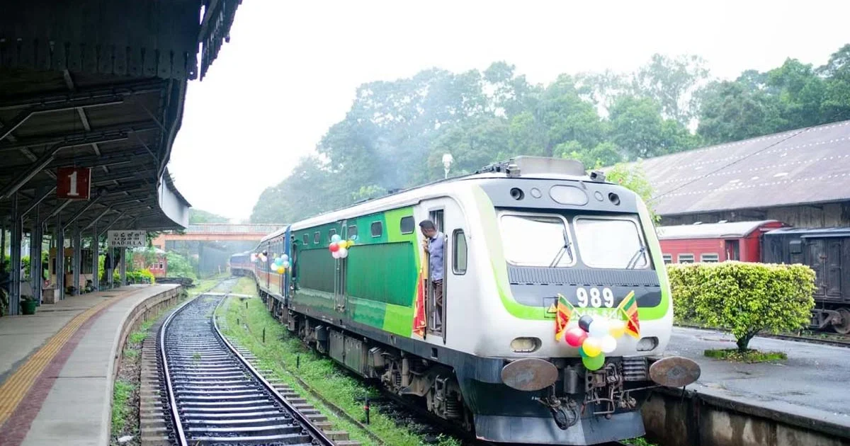 Badulla to Ambewela (Special train using Class S14 traction set)