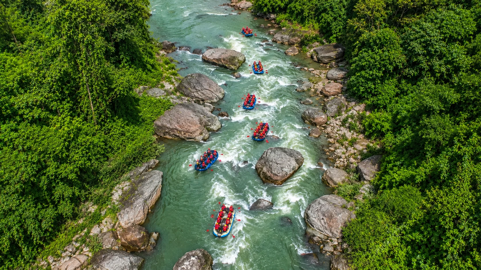 Kithulgala White Water Rafting on the Kelani River Grade 2-3 rapids near Galle, Sri Lanka